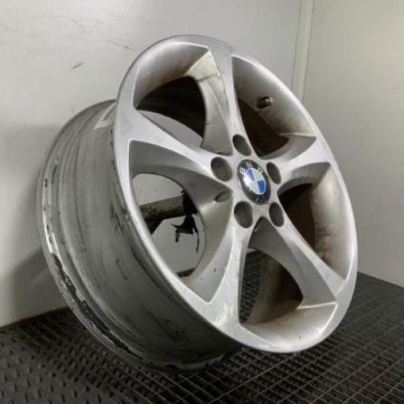Jante BMW SERIE 1 E81 Photo n°3