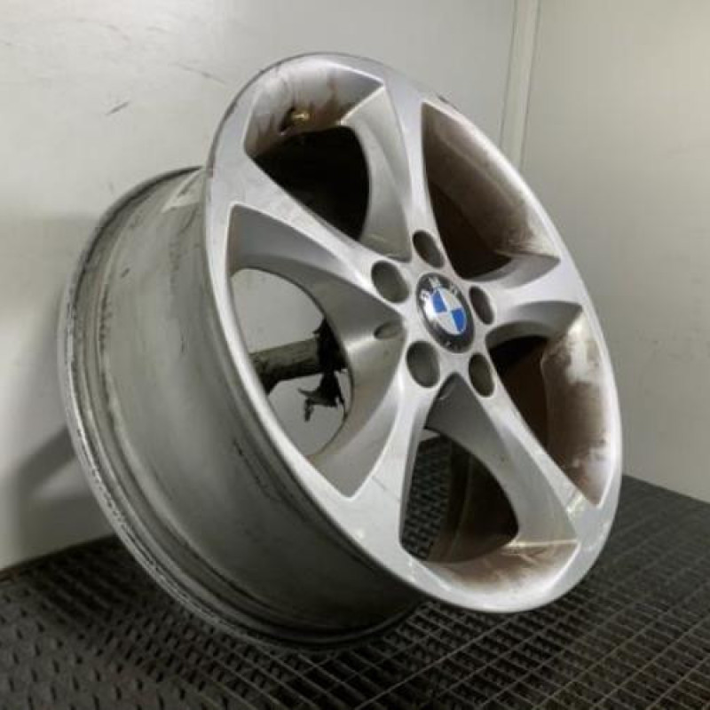 Jante BMW SERIE 1 E81 Photo n°3