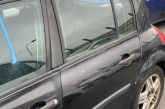 Calandre RENAULT MEGANE 2