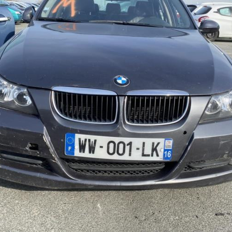 Vitre avant gauche BMW SERIE 3 E90 Photo n°10
