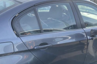 Vitre avant gauche BMW SERIE 3 E90