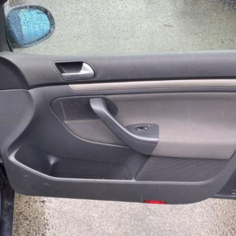 Feu arriere principal droit (feux) VOLKSWAGEN GOLF 5 Photo n°13