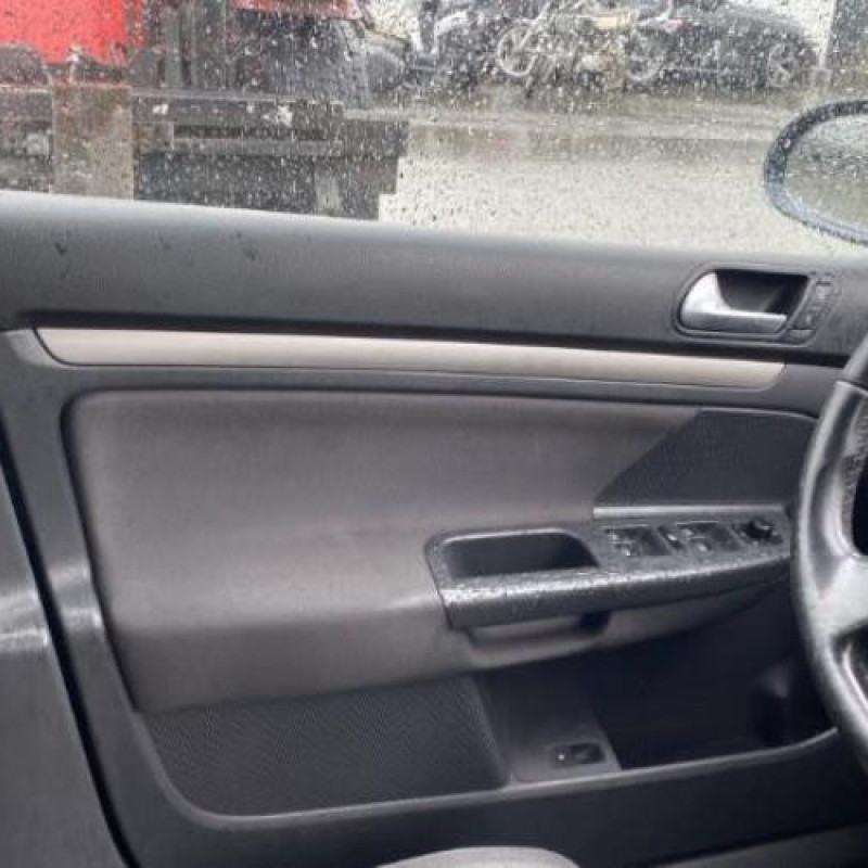 Feu arriere principal droit (feux) VOLKSWAGEN GOLF 5 Photo n°20