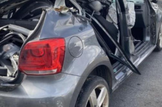 Retroviseur droit VOLKSWAGEN POLO 5