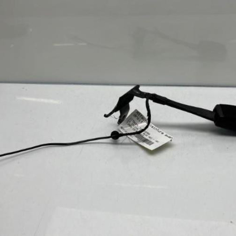 Attache ceinture avant droit CITROEN C4 CACTUS Photo n°1