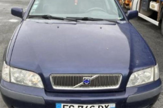 Retroviseur gauche VOLVO V 40 1