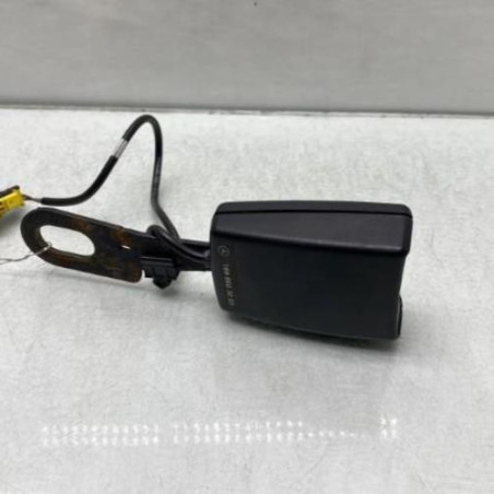 Attache ceinture arriere droit MERCEDES CLASSE B 245