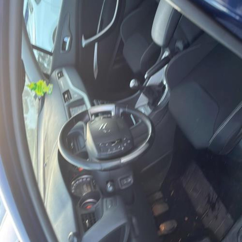 Pretensionneur de ceinture avant droit CITROEN C5 2 Photo n°12