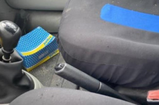 Poignee interieur avant gauche RENAULT KANGOO 1