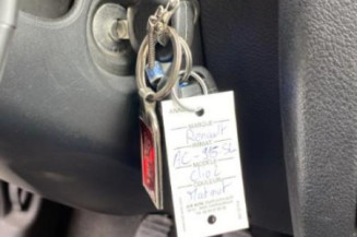 Interrupteur de leve vitre avant gauche RENAULT CLIO 2 CAMPUS