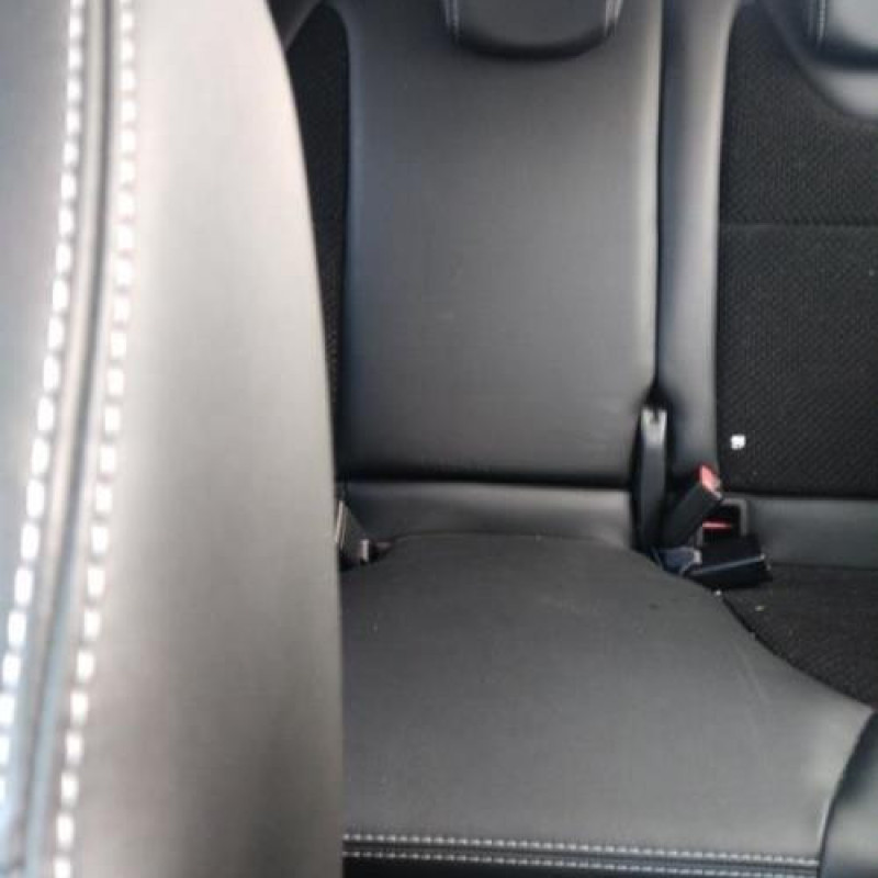 Vitre avant droit RENAULT CLIO 4 Photo n°18