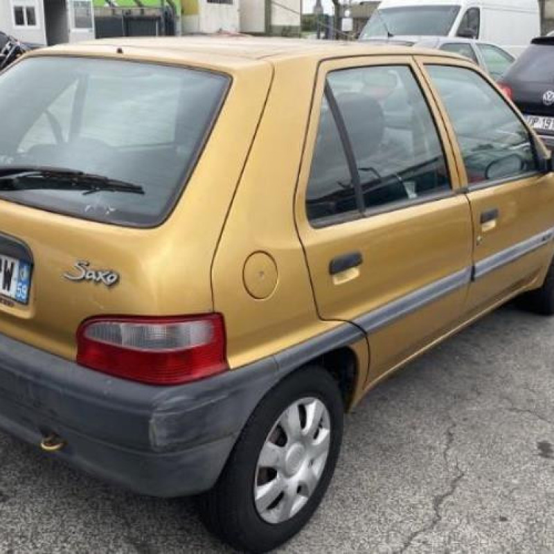 Malle/Hayon arriere CITROEN SAXO Photo n°14