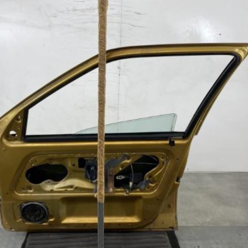 Porte avant droit CITROEN SAXO Photo n°6
