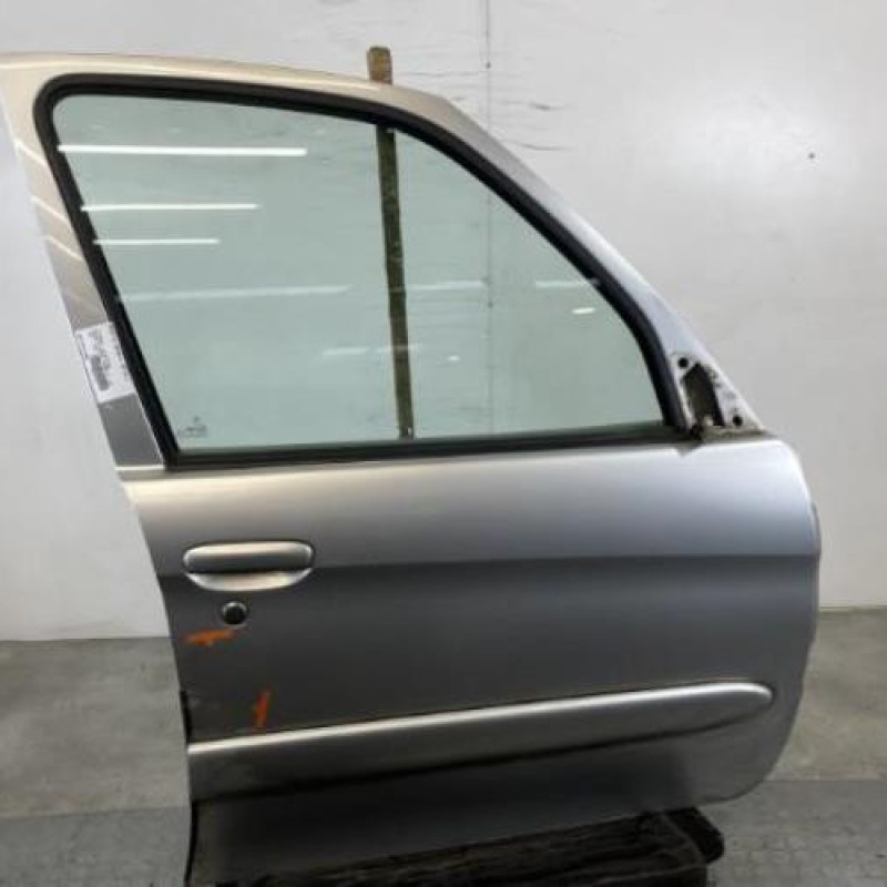 Porte avant droit CITROEN XSARA PICASSO Photo n°1