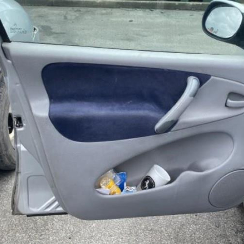 Porte avant droit CITROEN XSARA PICASSO Photo n°10