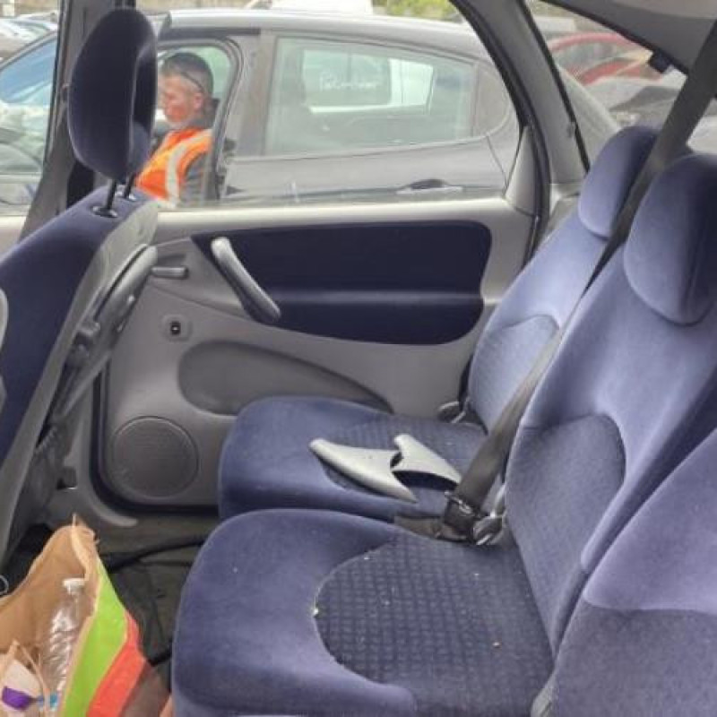 Porte avant droit CITROEN XSARA PICASSO Photo n°19