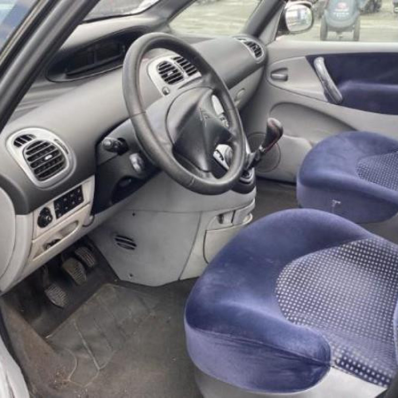 Optique avant principal gauche (feux)(phare) CITROEN XSARA PICASSO Photo n°12