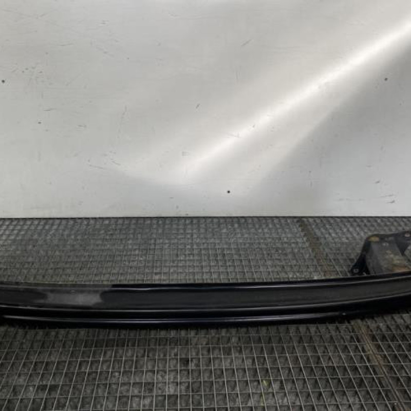 Renfort pare choc arriere (traverse) VOLKSWAGEN GOLF 5 Photo n°4