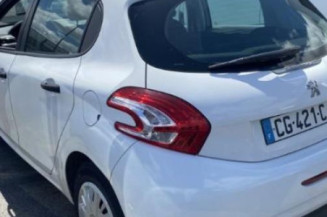 Boitier air bag PEUGEOT 208 1