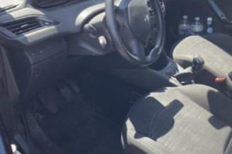 Boitier air bag PEUGEOT 208 1