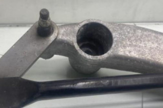 Moteur essuie glace avant MERCEDES CLASSE A 169