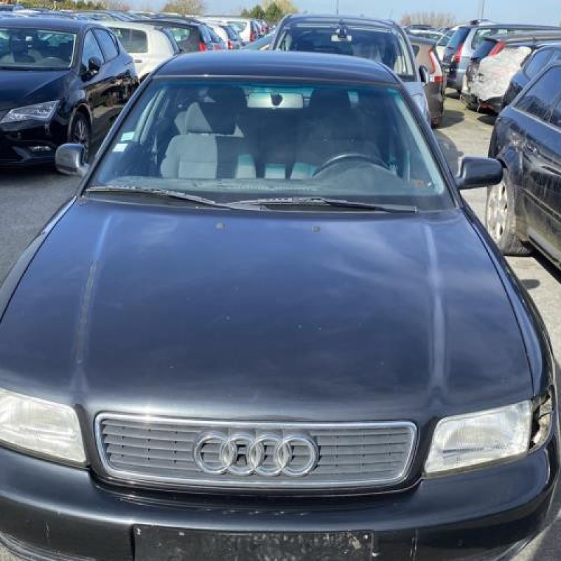 Feu arriere principal droit (feux) AUDI A4 1 Photo n°5