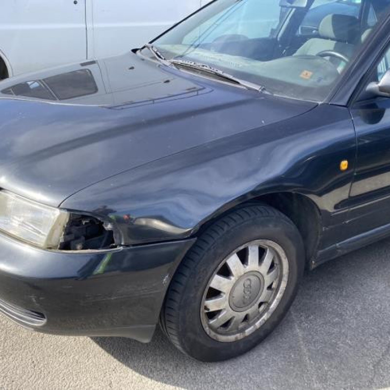 Feu arriere principal droit (feux) AUDI A4 1 Photo n°7