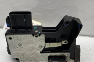 Serrure avant droit FORD FIESTA 5