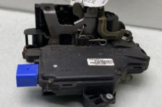 Serrure avant droit SKODA FABIA 1