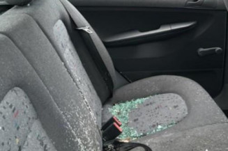 Serrure avant droit SKODA FABIA 1