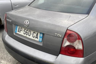 Serrure avant droit VOLKSWAGEN PASSAT 4