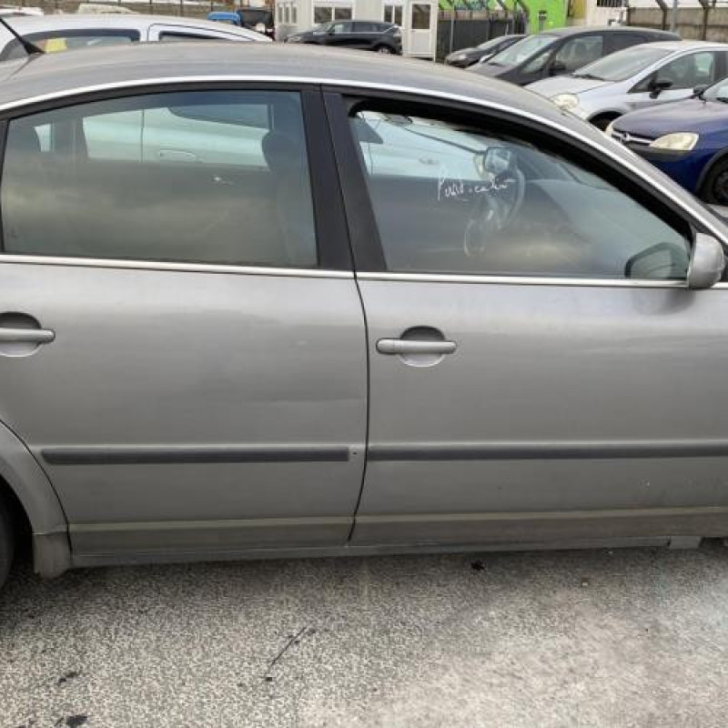 Serrure avant droit VOLKSWAGEN PASSAT 4 Photo n°13