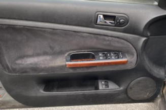 Serrure avant droit VOLKSWAGEN PASSAT 4