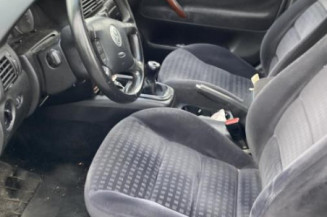 Serrure avant droit VOLKSWAGEN PASSAT 4