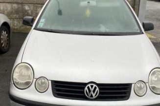 Serrure avant droit VOLKSWAGEN POLO 4