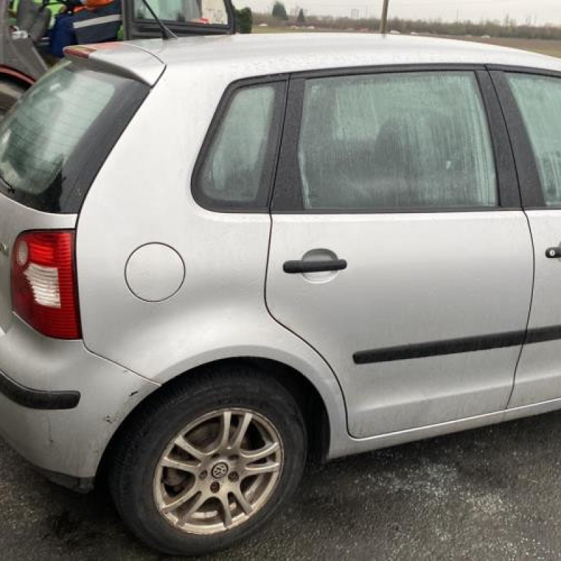 Serrure avant droit VOLKSWAGEN POLO 4 Photo n°13