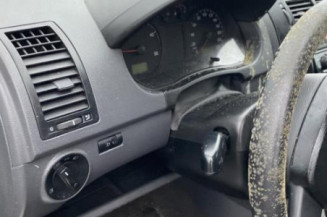 Serrure avant droit VOLKSWAGEN POLO 4