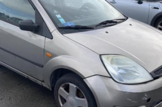 Serrure avant droit FORD FIESTA 5