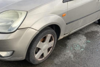 Serrure avant droit FORD FIESTA 5