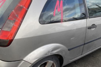 Serrure avant droit FORD FIESTA 5