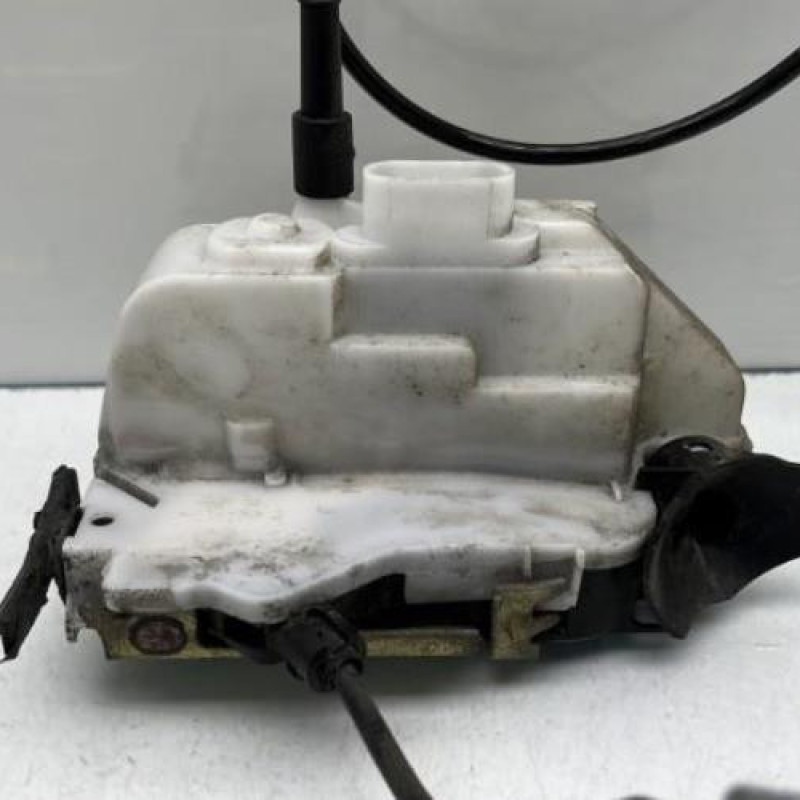 Serrure avant gauche RENAULT SCENIC 2 Photo n°4