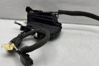 Serrure avant droit RENAULT CLIO 4