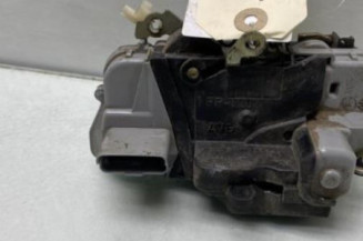 Serrure avant gauche PEUGEOT 307