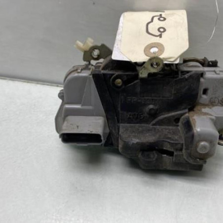 Serrure avant gauche PEUGEOT 307