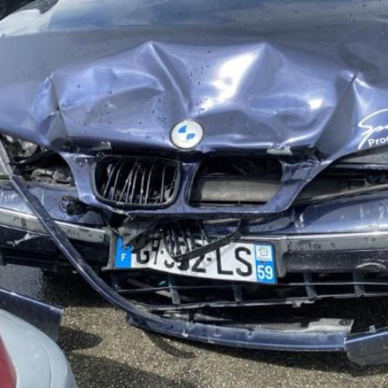 Serrure avant droit BMW SERIE 5 E39 Photo n°10