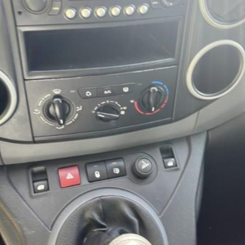 Boitier air bag PEUGEOT PARTNER 2 Photo n°12