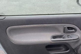 Aile avant droit RENAULT CLIO 2 CAMPUS