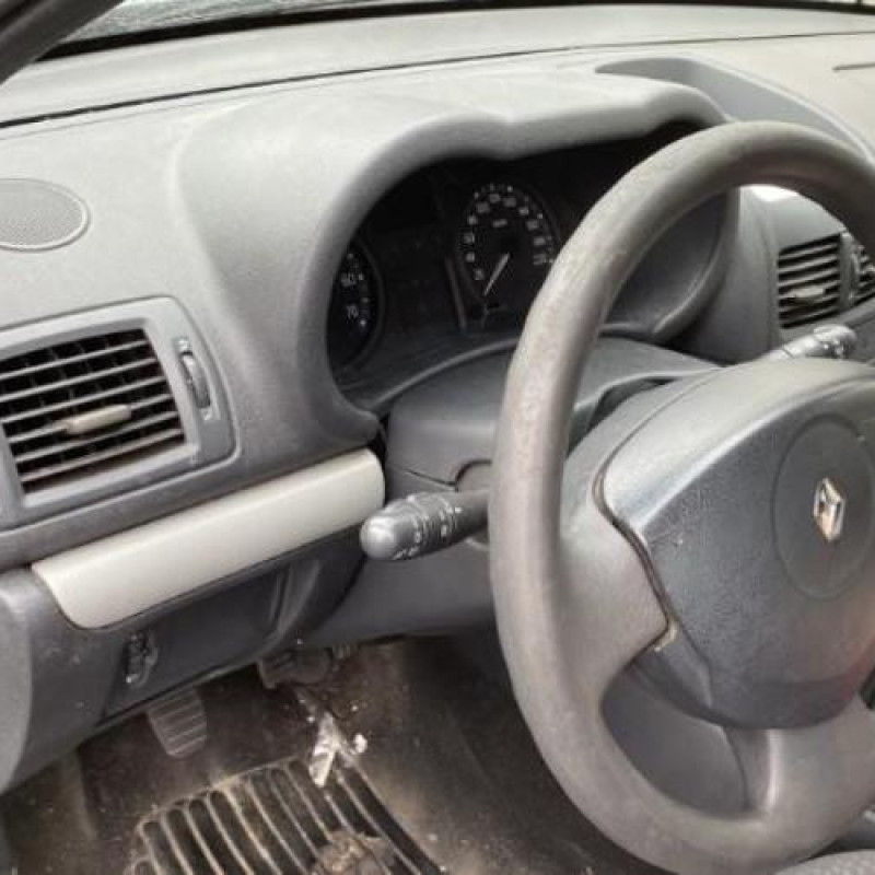 Aile avant droit RENAULT CLIO 2 CAMPUS Photo n°16