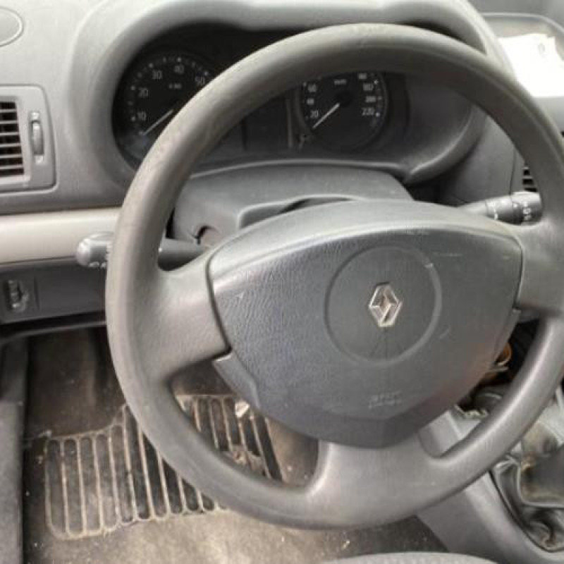 Aile avant droit RENAULT CLIO 2 CAMPUS Photo n°17