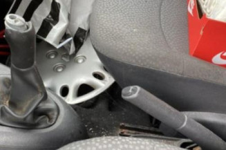 Aile avant droit RENAULT CLIO 2 CAMPUS